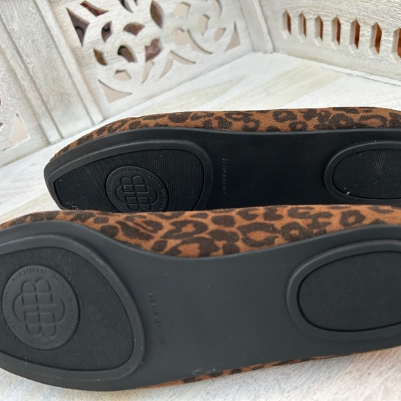 NEW DANA BUCHMAN LEOPARD FLATS BROWN RED TASSELS LOAFERS SHOES SZ 8.5 ANIMAL - Picture 6 of 7